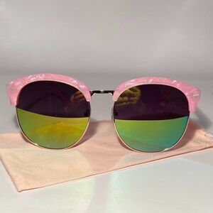 0633 Pink Plastic and Gold Metal Mirrored Green Lense Sunglasses New
